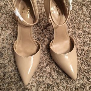 Nude maryjane heels